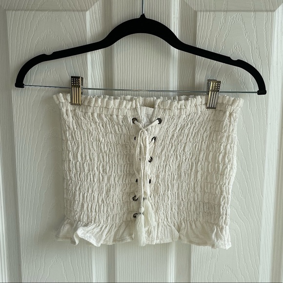 American Eagle Outfitters Tops - American Eagle Strapless Smocked Crop Top